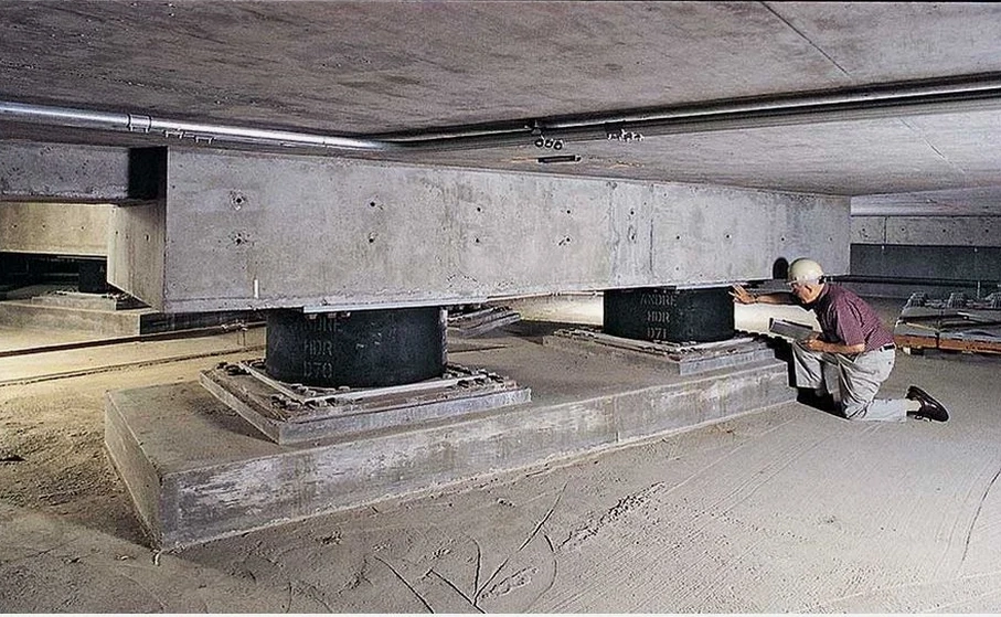 Projeto de isolamento sísmico de base em Anápolis: proteção estrutural inteligente